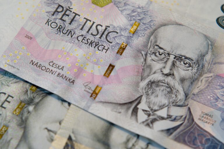 Někdo vám dluží? Přinášíme návod, jak na vymáhání dluhů