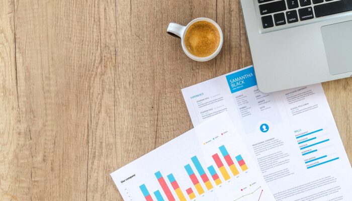 Asset deal vs. share deal: Výhody, rizika a právní rozdíly