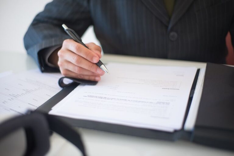 Employment Contract Czech Republic: What Should a Quality Contract Contain?