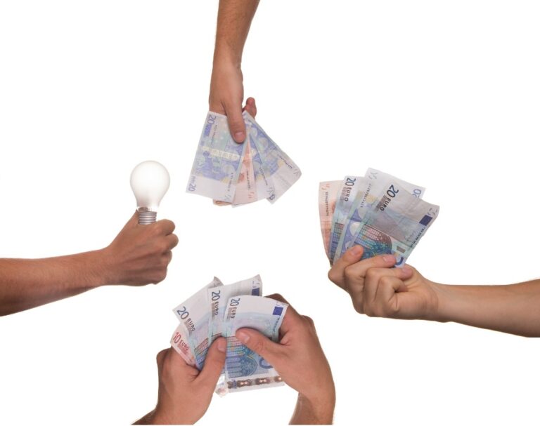 Crowdfunding v ČR - právní rámec a licence investičních platforem podle ECSP